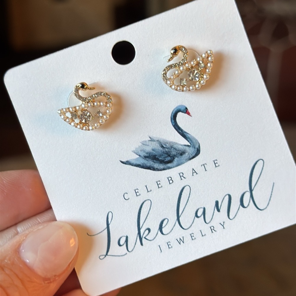 Swan Earrings - Picture 3 of 3